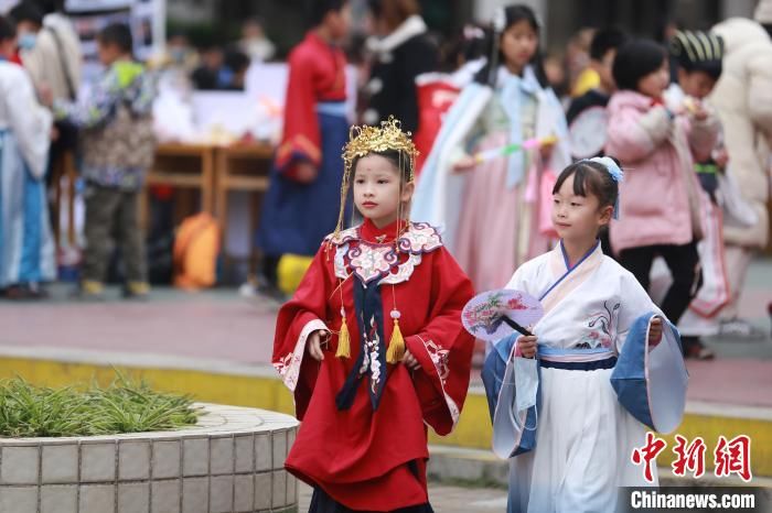 庙会@广西一小学举办庙会迎新年