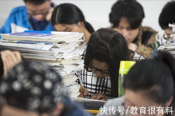 探测仪|安徽考生高考作弊被判刑，手机藏鞋里，伙同他人聘请“枪手”