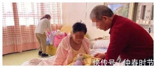 女儿|“弟弟才6岁,养不起就别生”,女儿发信息控诉父母,回复亮了