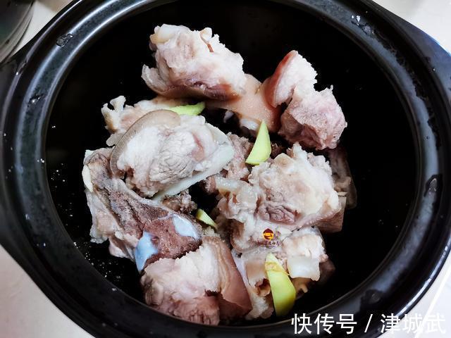 入秋后，吃牛肉羊肉不如吃它，30元一斤，隔三差五吃，营养又补水