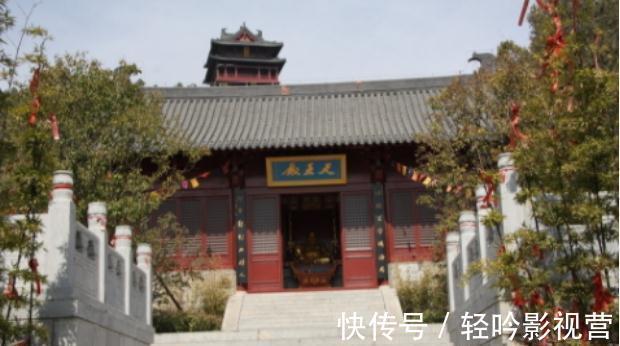 修行|不同寻常的寺院，主持曾是空姐，中国第一位尼姑在这里出家