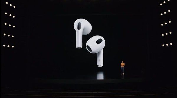 苹果公司|苹果AirPods 3终于发布，但是它真的值得购买吗？