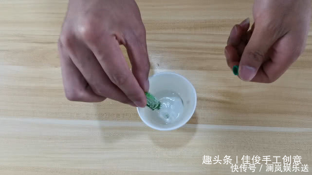 风油精和白醋混合一起,活了26年才知道真厉害,解决了生活烦恼