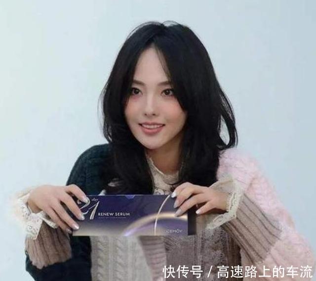 刚洗完脸就涂抹精华液难怪效果不佳还干燥,要注意以下这三点