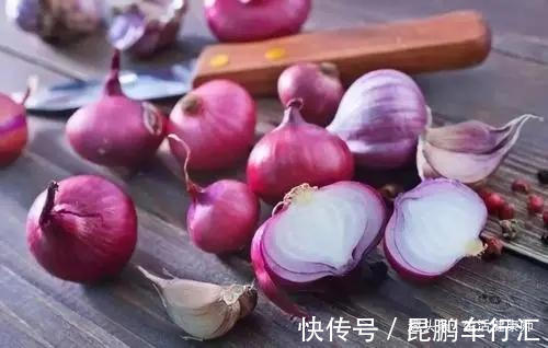 木瓜|血压高不能碰洋葱?医生建议:若想降压,5物不妨列入饮食清单!