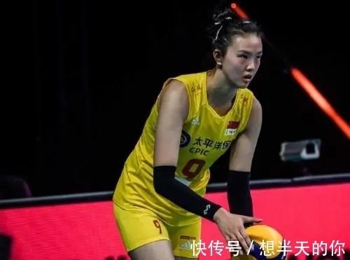 埃格努|李盈莹是否出国打球成争议焦点,转变全面型主攻已可赴欧洲试水!