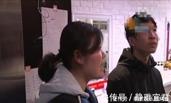 小伙 小伙去理发店做发型,事后看到账单懵了我一个月工资都没这么多