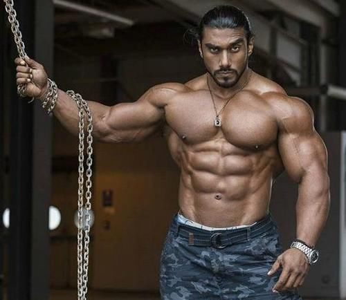 健身房|出生于神奇国度，健身对抗命运，终成全民肌肉男神