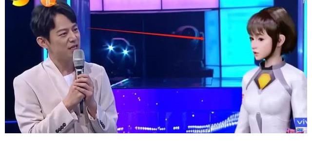 新年最期待的综艺,首期就糊了?