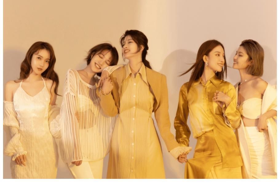 《心动的信号4》女嘉宾集体更博发合影,孔汝淳只给两个人点赞