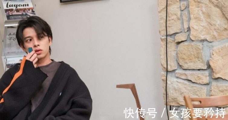 《怦然心动20岁》中的恐龙叫什么?