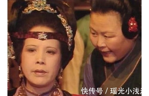 王夫人&薛宝钗搬离蘅芜苑，探春为何会恶言相加，双手赞同让其赶紧搬走？