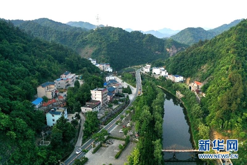 十竹公路串起十堰西沟乡村旅游经济带|开着汽车看乡村| 刘有华