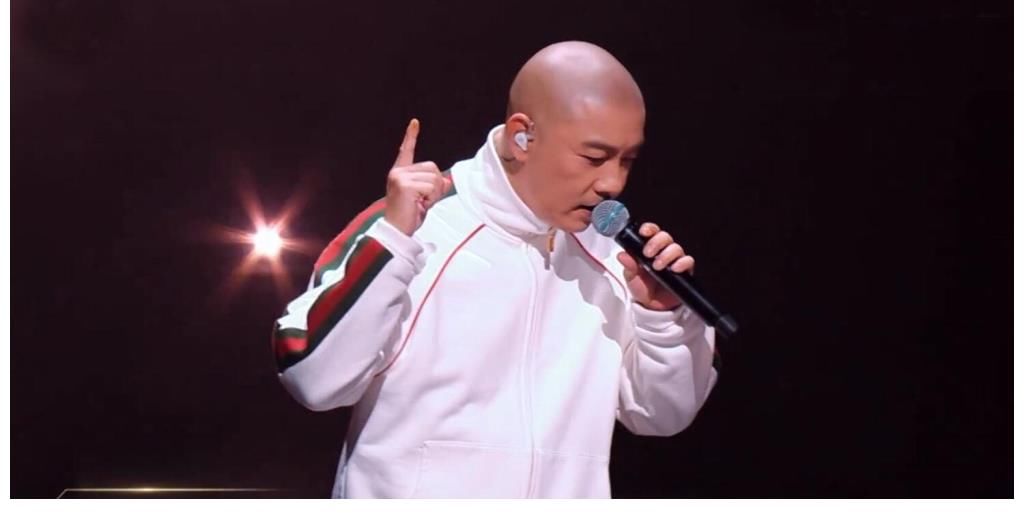 《追光吧》开播,4大改变去油成功,初舞台诚意满满,3大黑马惊艳全场