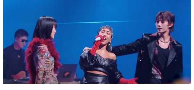 吉克隽逸、黄龄组团踢馆，杨坤自嘲害怕了，苏见信见缝插针挖墙脚