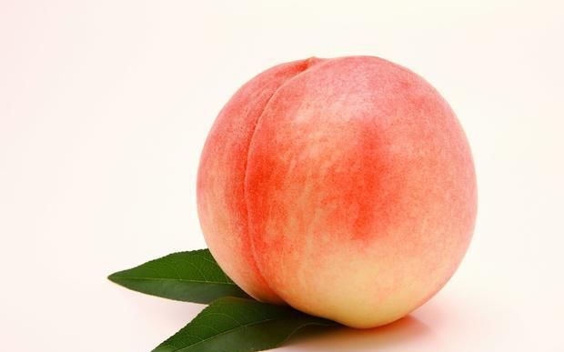 桃子是孕期的理想水果，可是你却不能多吃，原因出乎意料