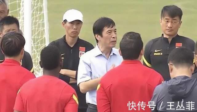 越南队|卷铺盖走人吧!国足官宣:退出6月亚洲杯,陈戌源让球迷气愤不已