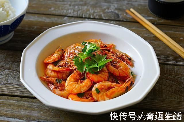 三菜一汤|带儿子走亲戚,小姑子做了三菜一汤热情款待,吃完后我深深叹服