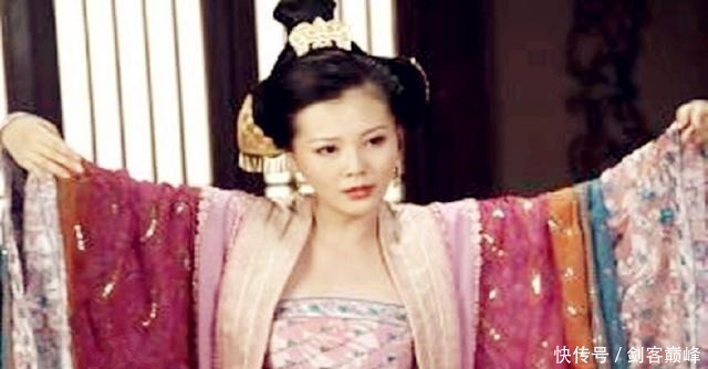确实|她确实比皇后漂亮,比皇后受宠,但太嘚瑟,皇后为惩罚她煞费苦心