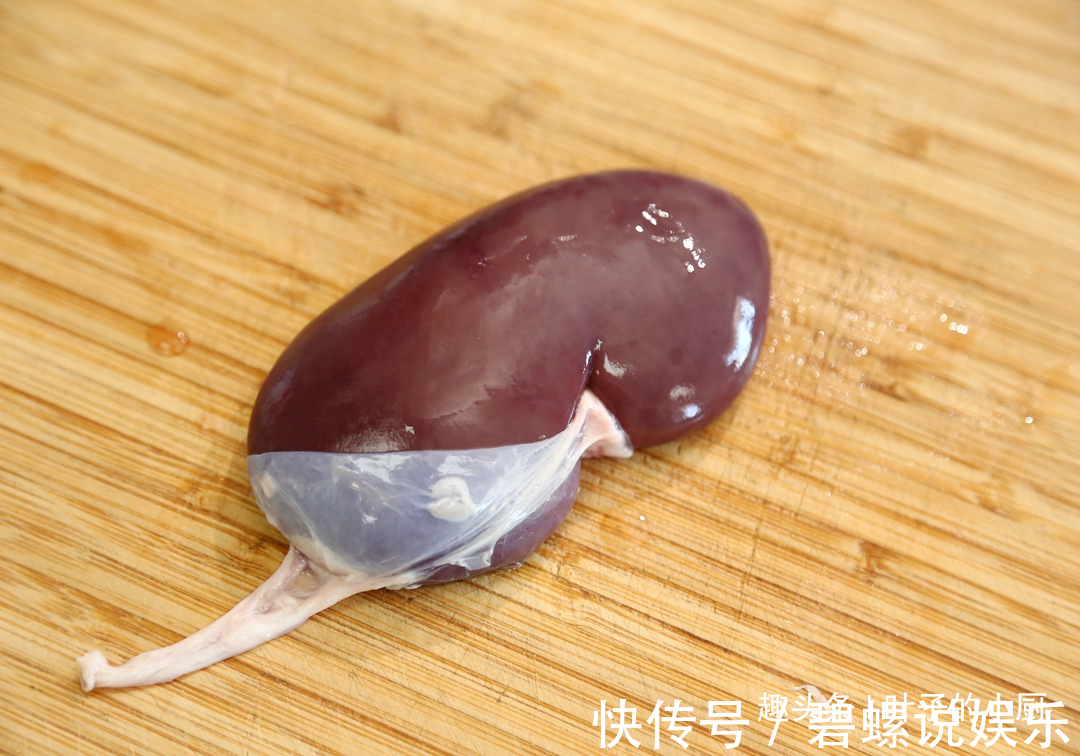 猪腰吃了几十年，第一次见如此去“筋膜”，以前总是“坑坑洼洼”