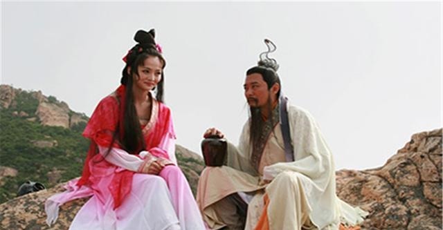 古时|古时有一位神,太阳之精为她取食,是谁有如此至高无上的权力