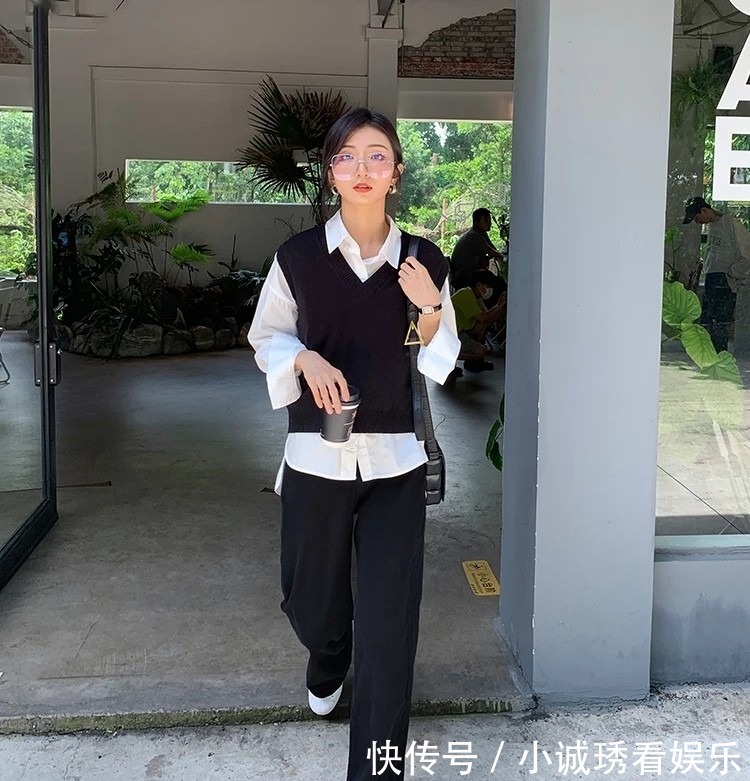 t恤|入秋后穿衣的高级感是“马甲”给的,搭配T恤衬衫都好看,很实用