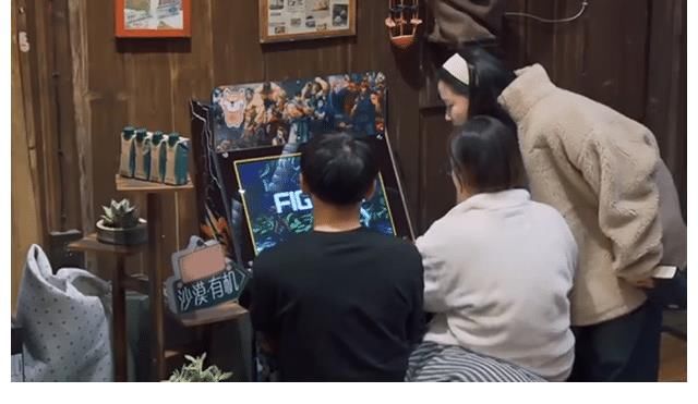 張藝興|《向往的生活》：何炅生日自慚占據(jù)C位，其實C位另有其人