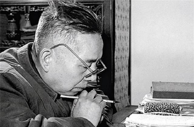  张恨水|张恨水被媒人欺骗，冷落貌丑发妻，二房和庶子却对发妻敬爱有加