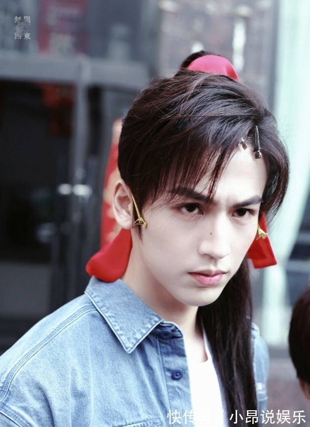 谢怜|《天官赐福》定妆照公开!站姐晒路透图被骂,粉丝都不敢认领