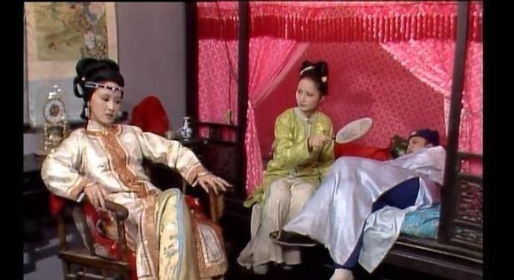 赵国基$红楼梦中最狂妄的奴才,不是给探春出难题的,也不是偷迎春首饰的!