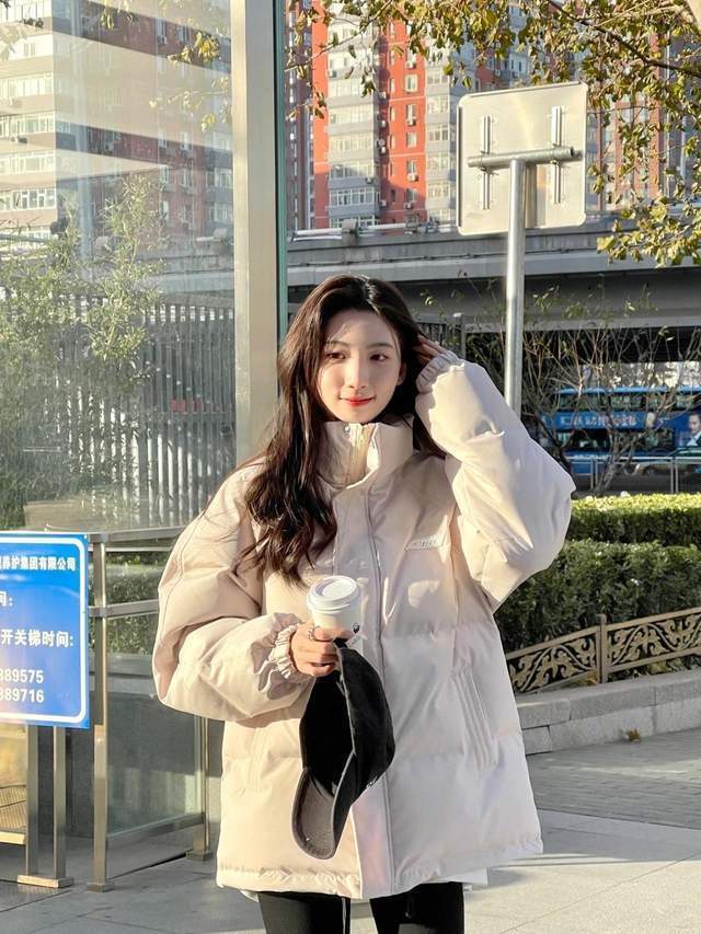 造型 怕冷的小姐姐看过来,保暖又甜美的羽绒服都在这,少女感爆棚
