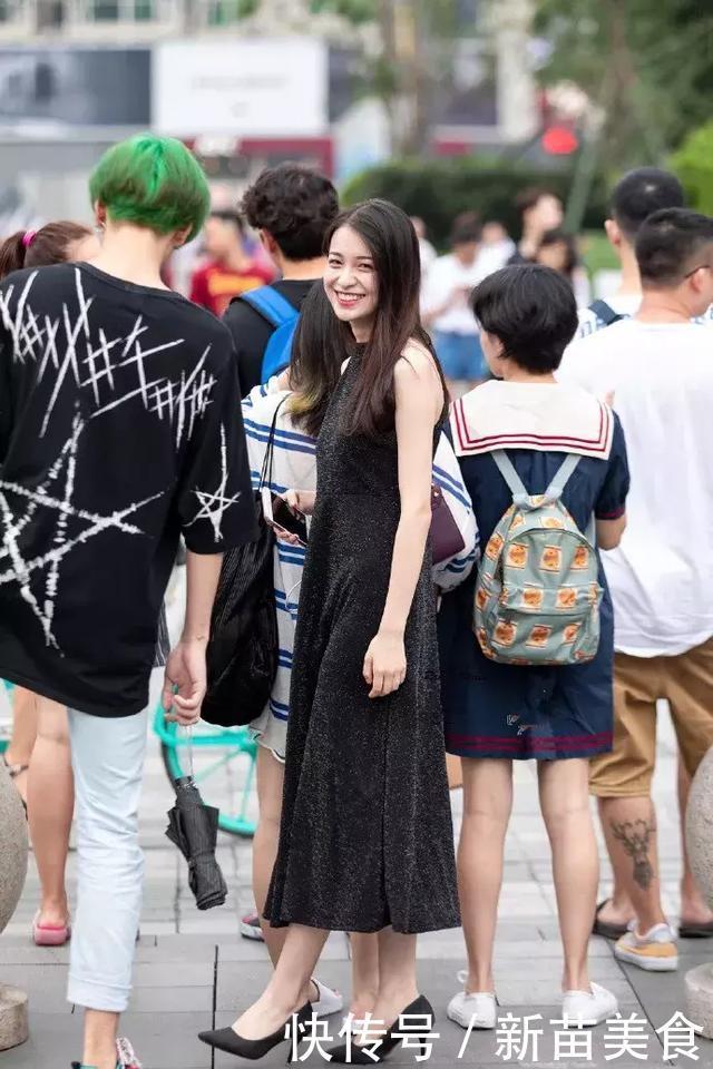 尖头高跟鞋气质时尚,搭配上去尽显高雅女人味