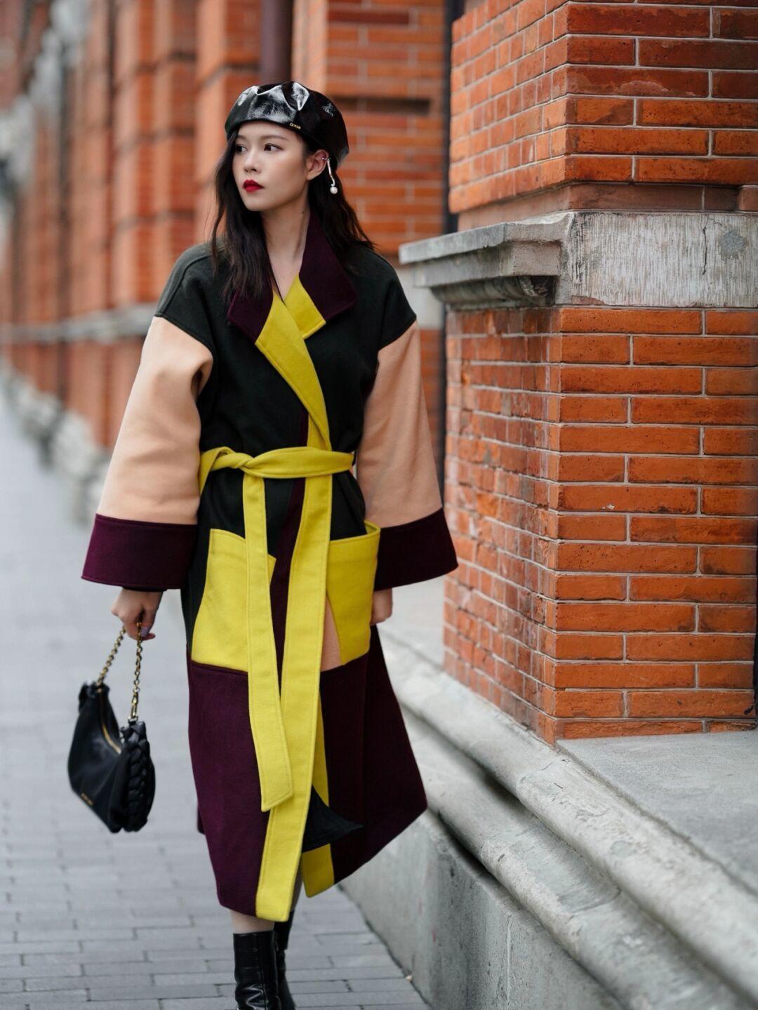 气质|想打造熟龄气质美就试试“大衣”,实用大气又时尚,轻松演绎高级