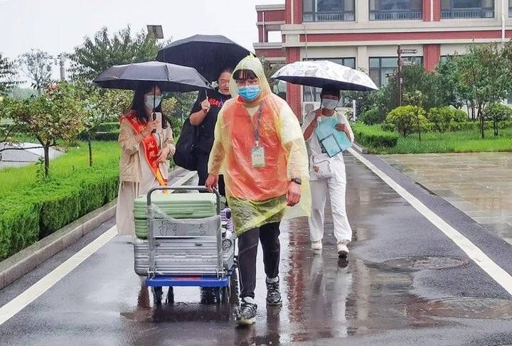 鲁医|遇见鲁医 遇见更好的自己！齐鲁医药学院喜迎2021级新生