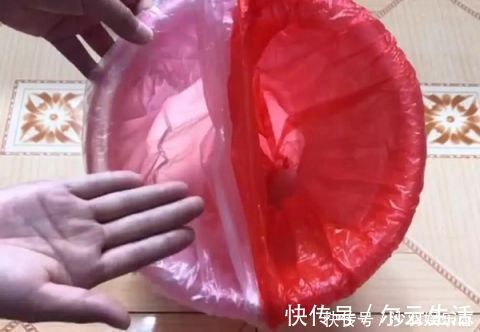 垃圾桶上放一根筷子，真是太聪明了，可惜好多人不懂，学会太棒了