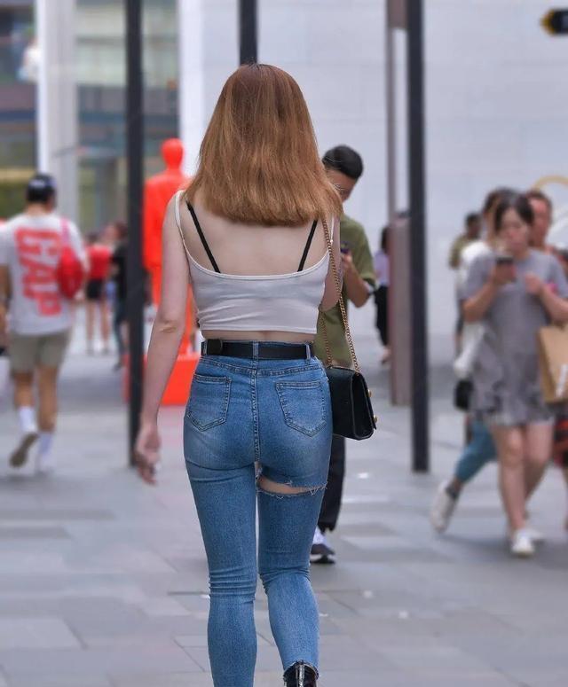 领口|“凹凸感”十足的瑜伽裤，值得借鉴和尝试，非常不错