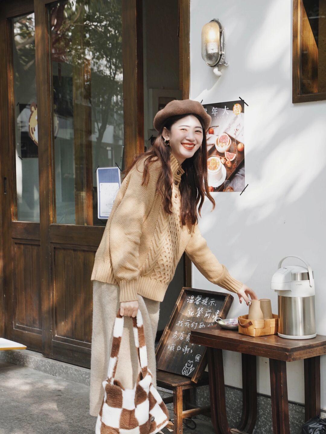 优雅 普通毛衣穿不出质感?看看这些搭配方式,优雅温柔又高级