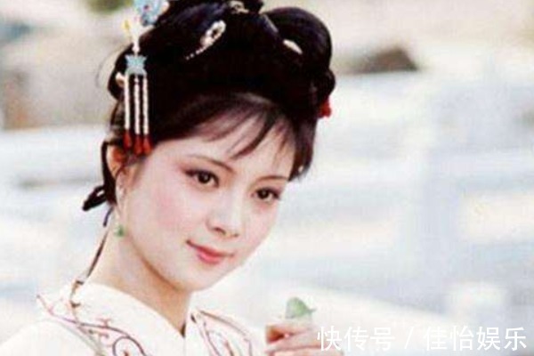 宝钗!薛宝钗嫁给宝玉后为何没生育林黛玉早就说过原因,好多人忽略了