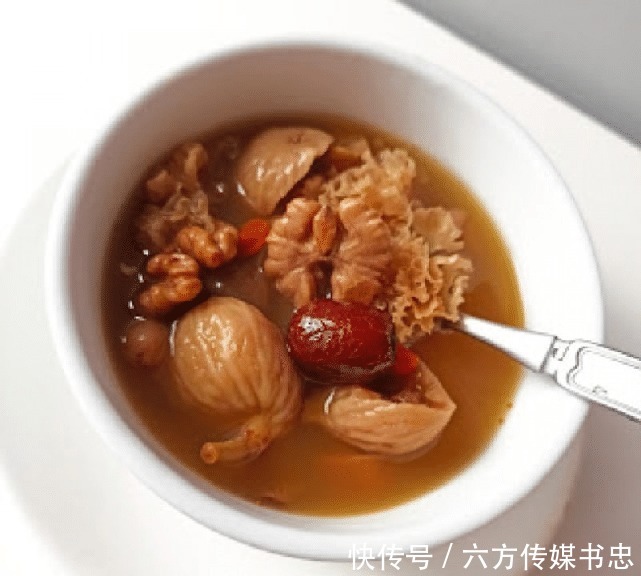 无花果搭配什么食材炖汤最滋润?6款家常无花果养生汤!健胃清肠