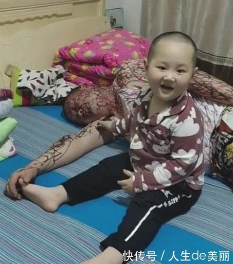 小男孩|“爸爸已经三天没有打我了”,我把爸爸变成了艺术品,网友:惨不忍睹