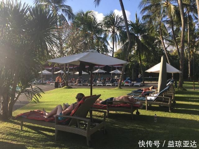 中年|为何中国人旅游喜欢逛遍所有景点,外国人却更喜欢找个地方发呆