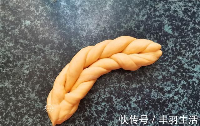 早餐|最近女儿迷上这款早餐,隔天蒸一锅,香软筋道颜值高,总也吃不腻