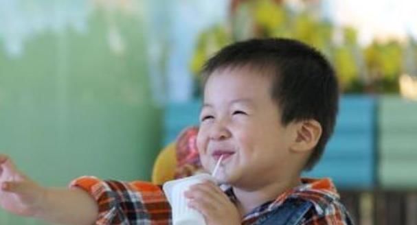 9岁男孩胃癌晚期,儿科医生3种早餐坑娃不浅