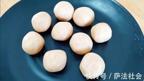 面粉别捣鼓做蛋糕了,现在流行它比蛋糕简单,比油条好吃,收藏