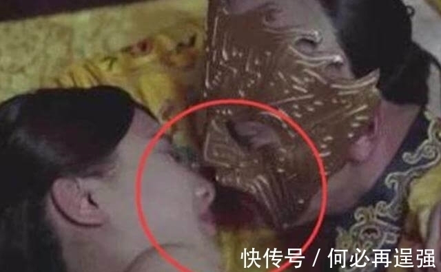 |让人尴尬的明星穿帮照，一个比一个搞笑，你能坚持到第几个？