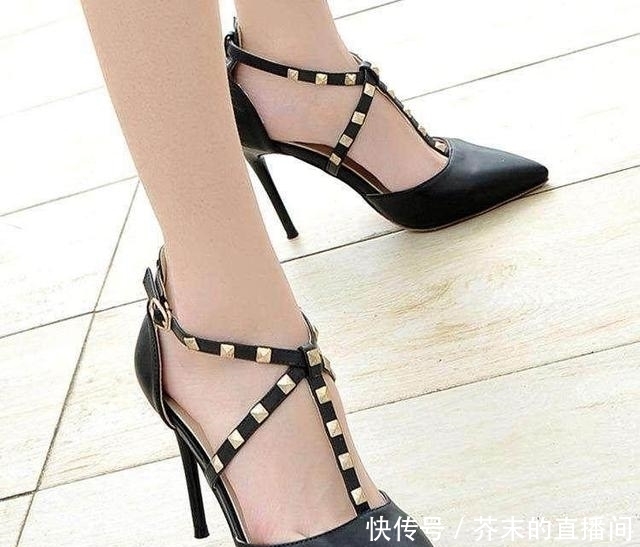 高跟鞋|尖头高跟鞋能够让我们身姿挺拔,为我们带来优雅与自信