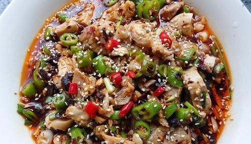 开胃又解馋的特色菜，简单易做，超好吃巨下饭，家人绝对都喜欢！