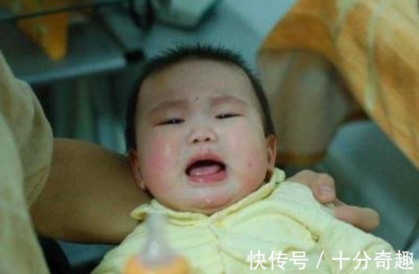 母乳喂养|宝宝从出生到6个月,宝妈要做好6件事,让宝宝发育得更好更健康