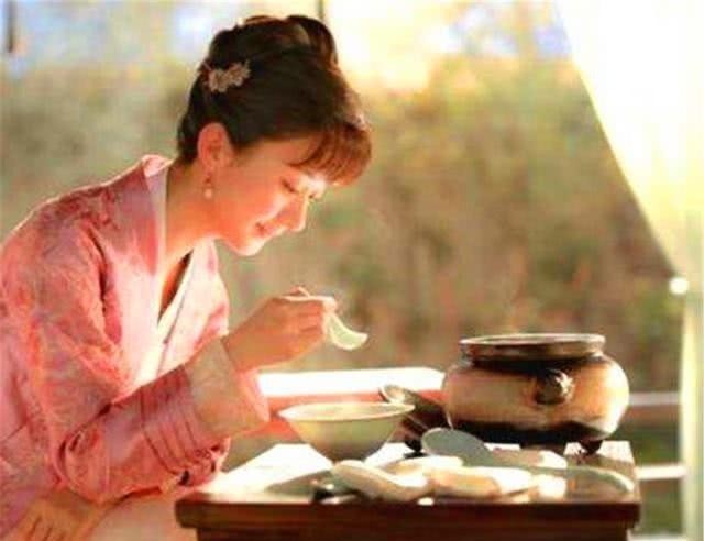 什么资格才能当“诰命夫人”,权利有多大?难怪盛紘都不敢惹明兰