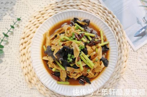 两张豆腐皮完成一道家常菜,酱香味十足,快手简单